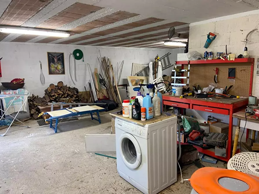 Immagine 29 di Villa in vendita  a Siena