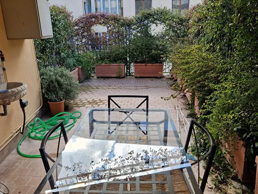 Immagine 5 di Appartamento in affitto  a Pisa