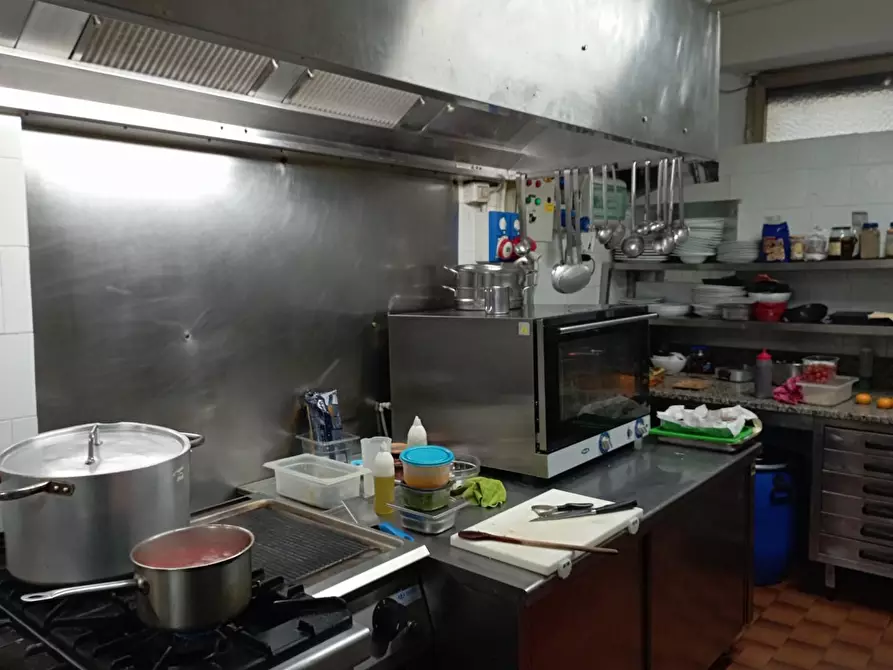 Immagine 2 di Bar / Ristorante in vendita  a Pisa