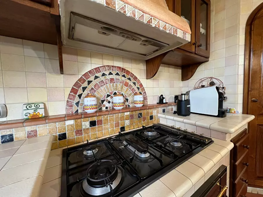 Immagine 12 di Villa in vendita  a Vinci