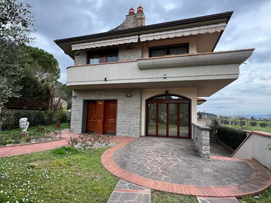 Immagine 50 di Villa in vendita  a Vinci