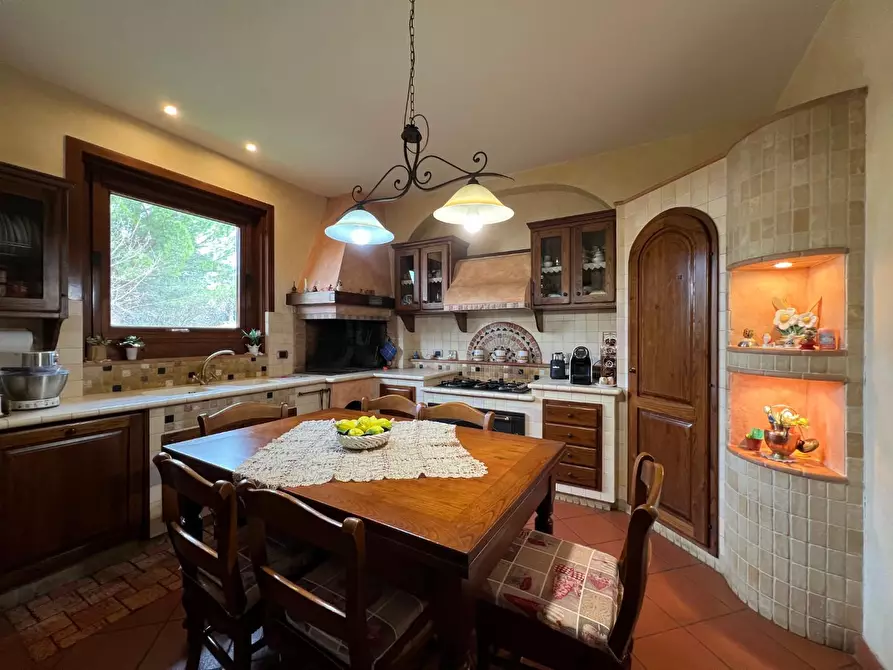 Immagine 9 di Villa in vendita  a Vinci