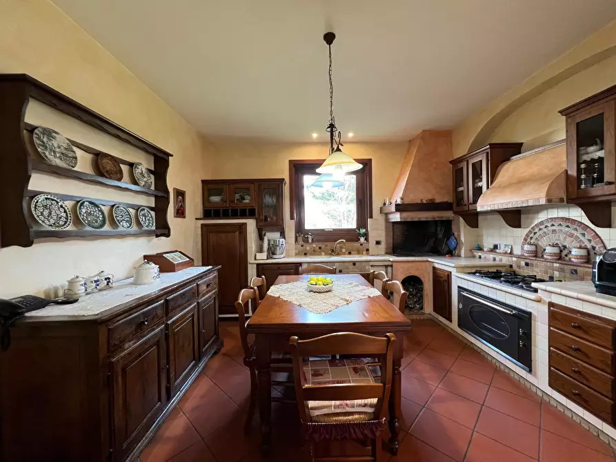 Immagine 14 di Villa in vendita  a Vinci