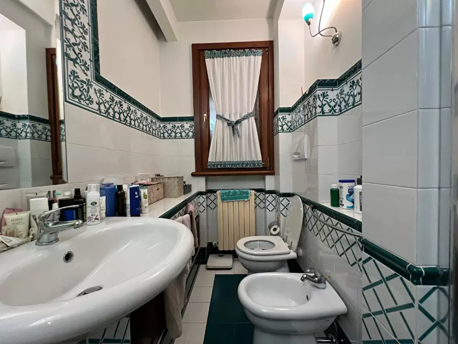 Immagine 39 di Villa in vendita  a Vinci