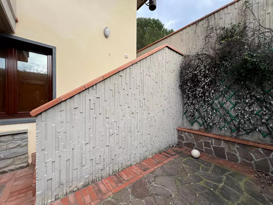 Immagine 7 di Villa in vendita  a Vinci