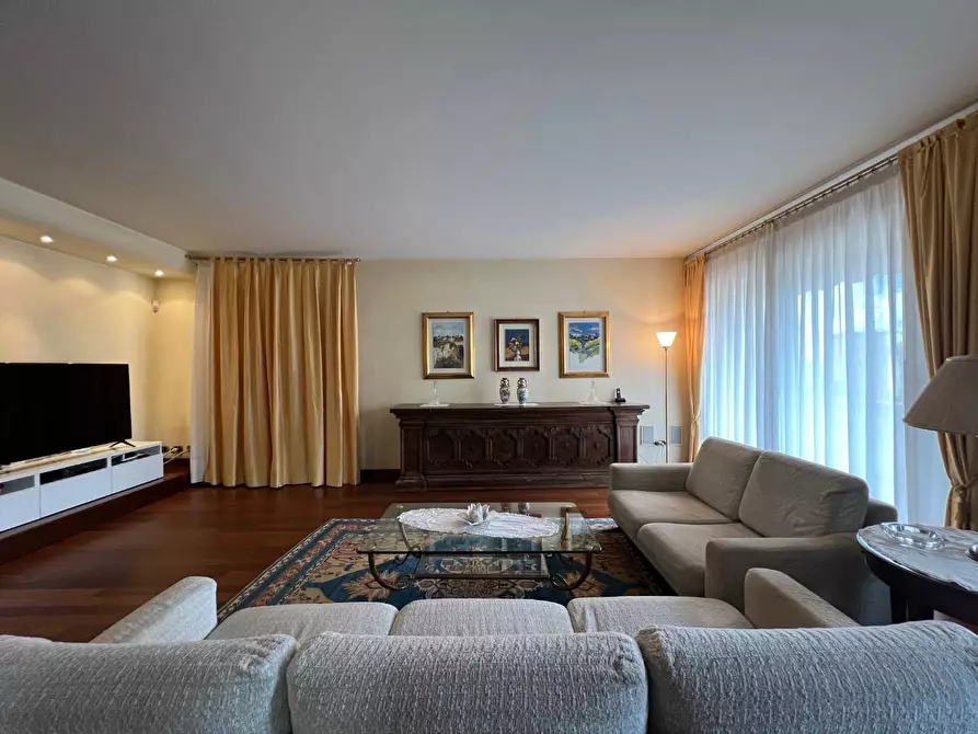 Immagine 21 di Villa in vendita  a Vinci