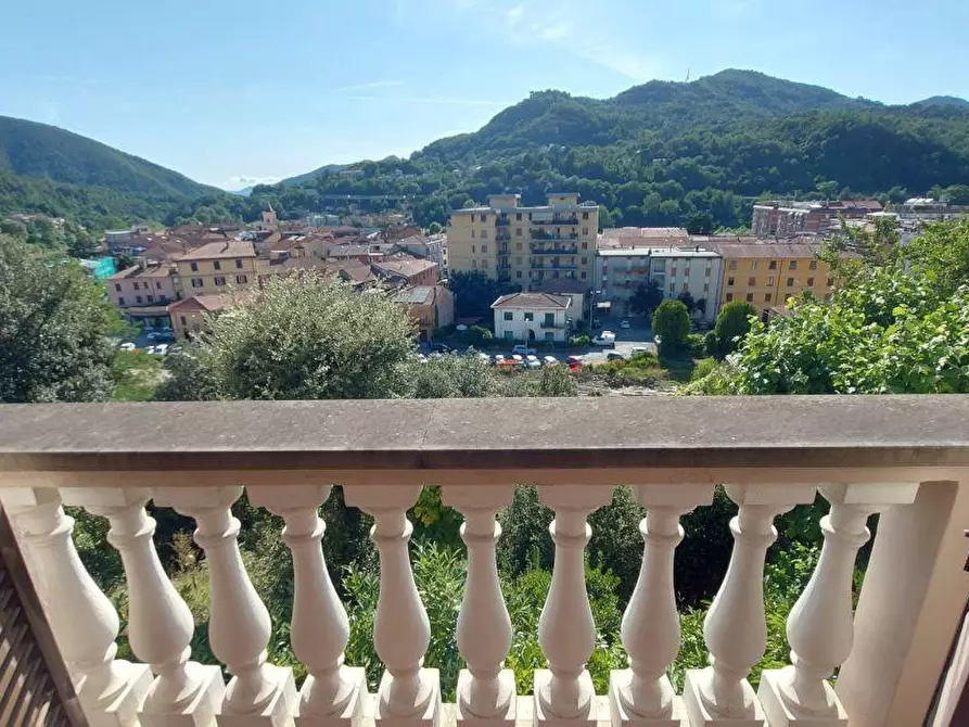 Immagine 10 di Villa in vendita  a Aulla