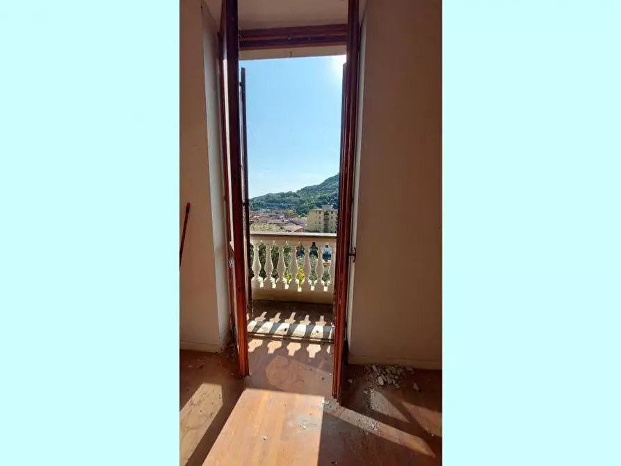 Immagine 33 di Villa in vendita  a Aulla