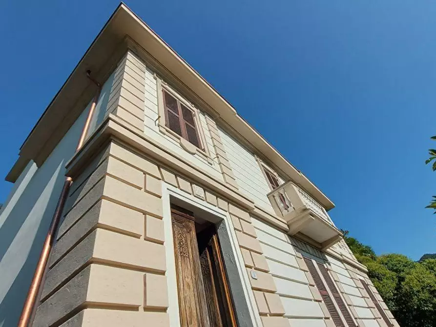 Immagine 27 di Villa in vendita  a Aulla