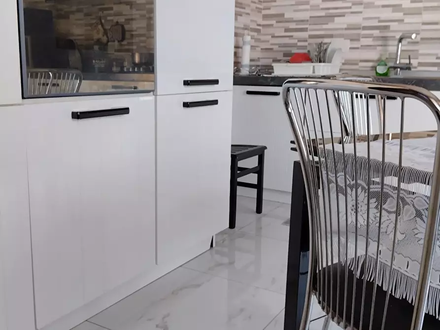 Immagine 4 di Appartamento in vendita  a Carrara