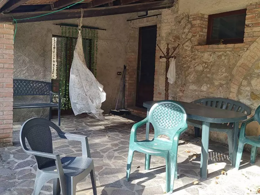 Immagine 34 di Porzione di casa in vendita  a Casole D'elsa