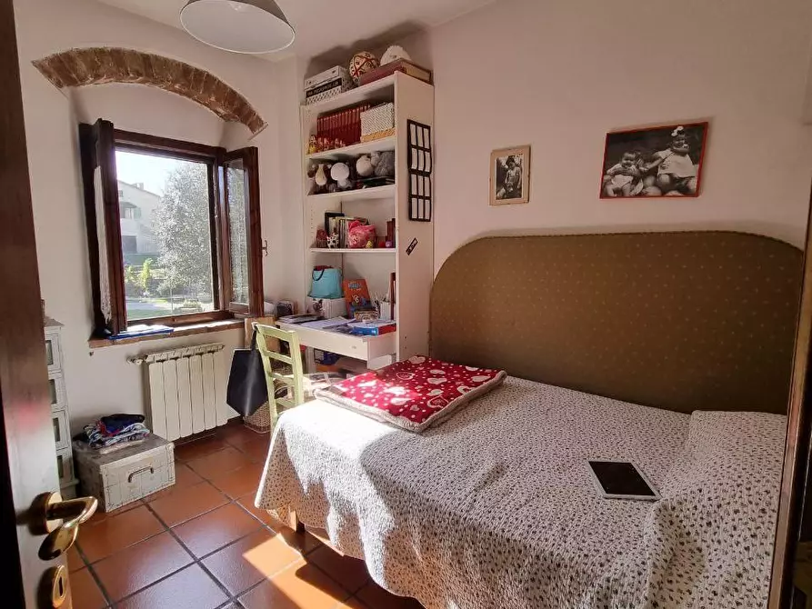 Immagine 20 di Porzione di casa in vendita  a Casole D'elsa