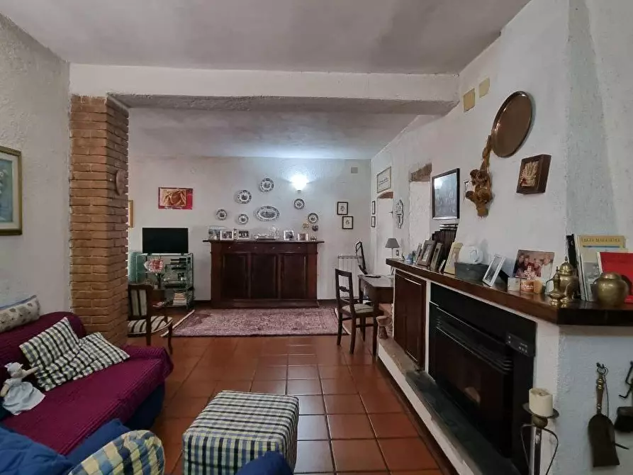 Immagine 9 di Porzione di casa in vendita  a Casole D'elsa