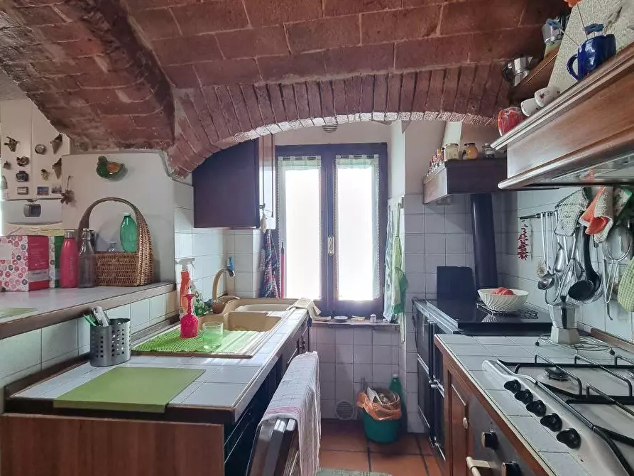 Immagine 3 di Porzione di casa in vendita  a Casole D'elsa