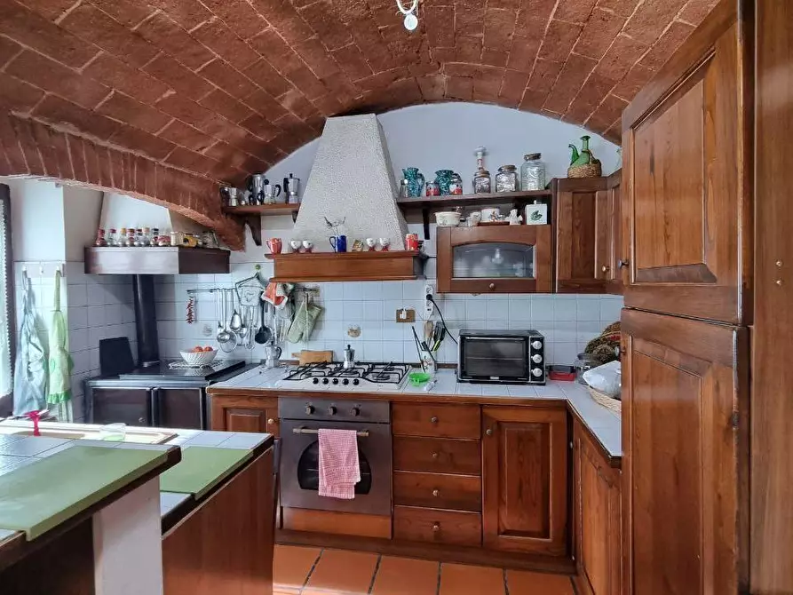 Immagine 7 di Porzione di casa in vendita  a Casole D'elsa