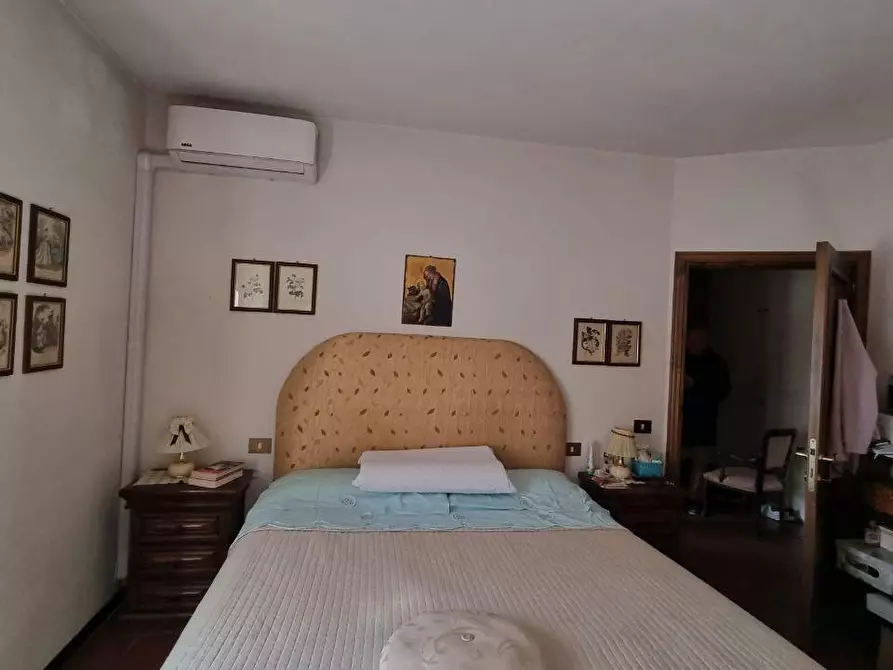 Immagine 11 di Porzione di casa in vendita  a Casole D'elsa