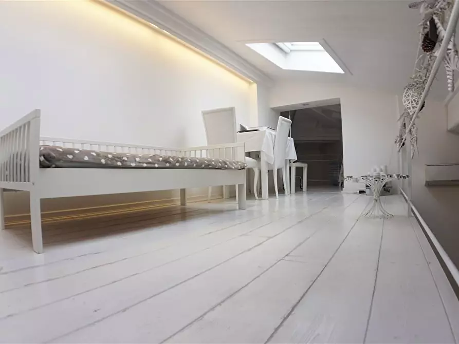 Immagine 7 di Appartamento in vendita  a Massa