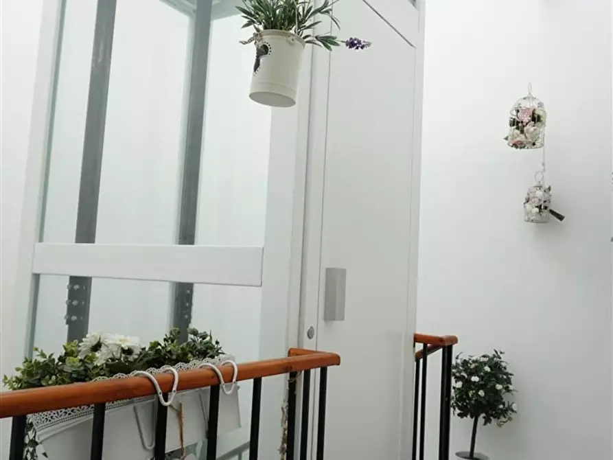 Immagine 21 di Appartamento in vendita  a Massa