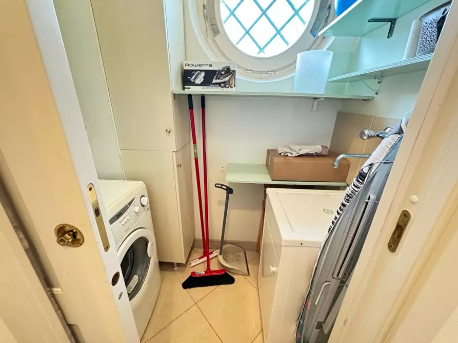 Immagine 8 di Appartamento in affitto  a Forte Dei Marmi