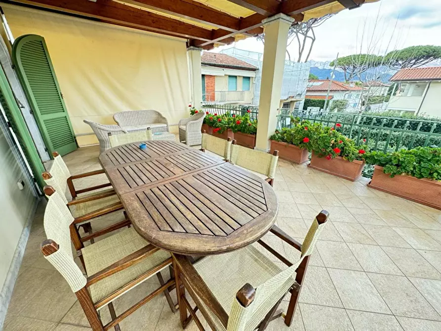 Immagine 11 di Appartamento in affitto  a Forte Dei Marmi