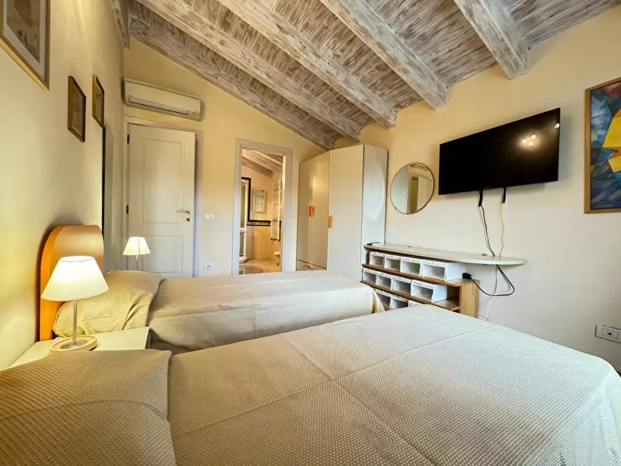 Immagine 16 di Appartamento in affitto  a Forte Dei Marmi