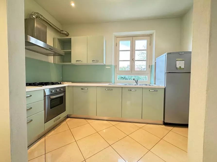 Immagine 5 di Appartamento in affitto  a Forte Dei Marmi