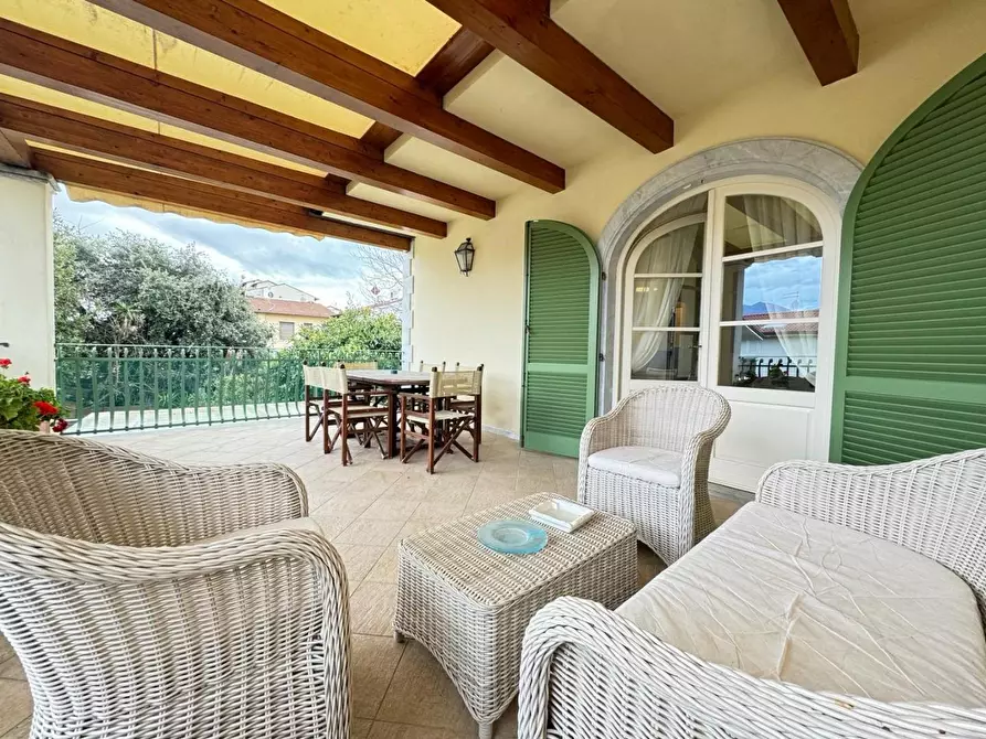 Immagine 10 di Appartamento in affitto  a Forte Dei Marmi