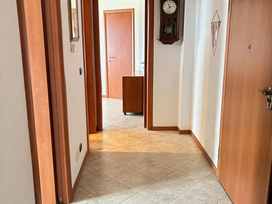 Immagine 9 di Appartamento in vendita  a Ortonovo