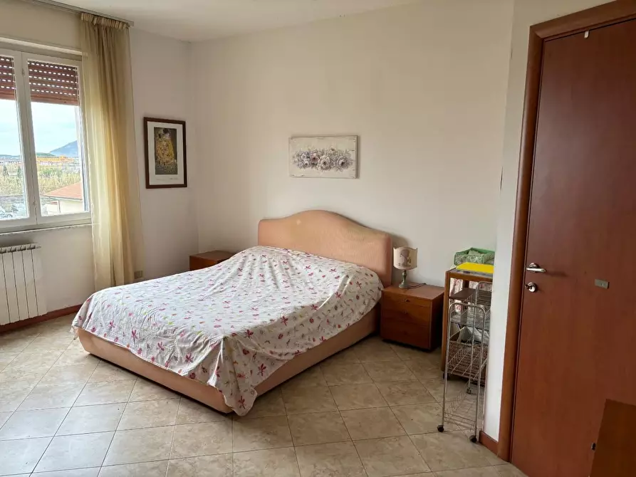 Immagine 19 di Appartamento in vendita  a Ortonovo