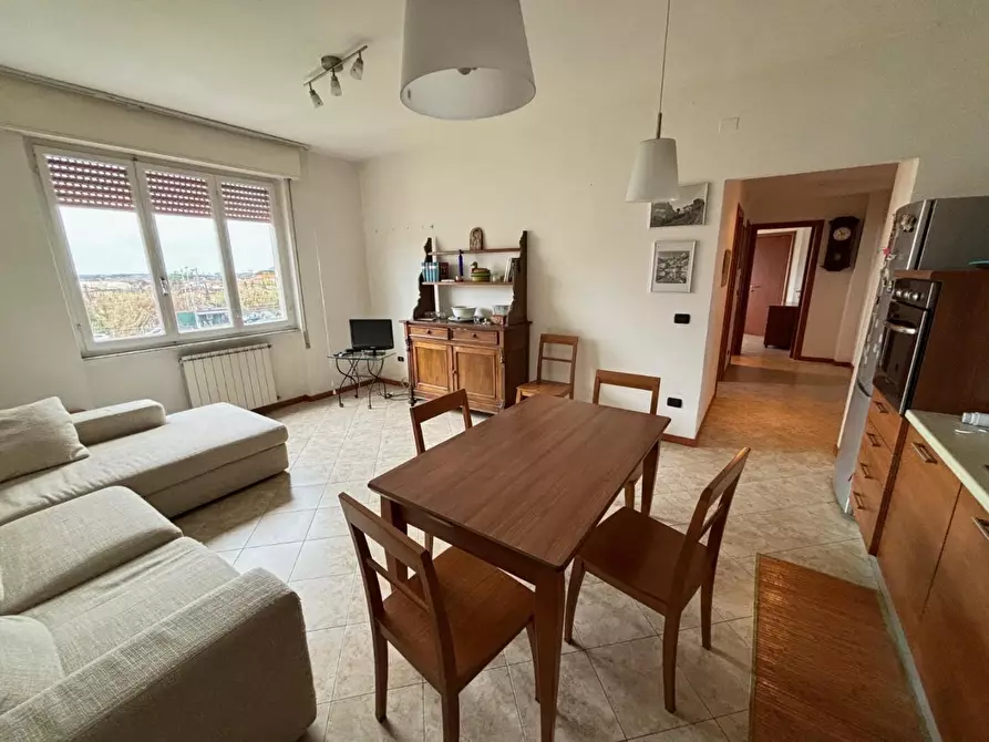 Immagine 25 di Appartamento in vendita  a Ortonovo