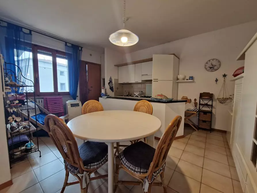 Immagine 3 di Appartamento in vendita  a Rosignano Marittimo