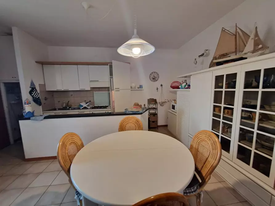 Immagine 13 di Appartamento in vendita  a Rosignano Marittimo