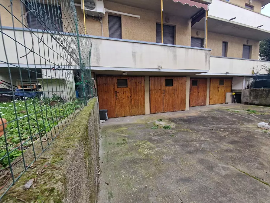 Immagine 10 di Appartamento in vendita  a Rosignano Marittimo