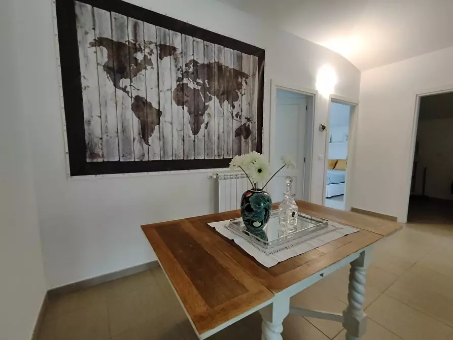 Immagine 11 di Mansarda in affitto  a Massa