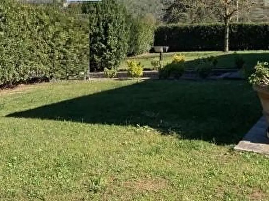 Immagine 6 di Villa in vendita  a Montelupo Fiorentino