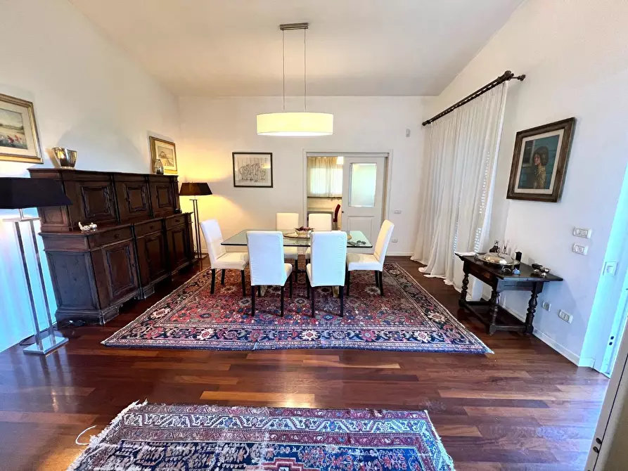 Immagine 6 di Villa in vendita  a Montelupo Fiorentino