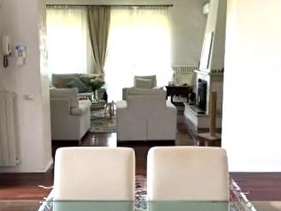 Immagine 10 di Villa in vendita  a Montelupo Fiorentino