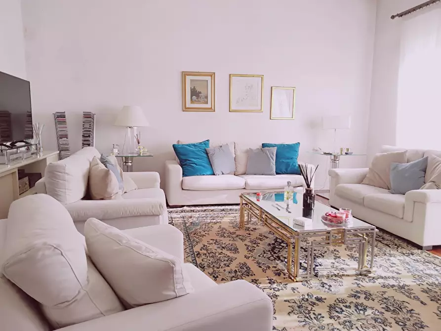 Immagine 19 di Villa in vendita  a Montelupo Fiorentino