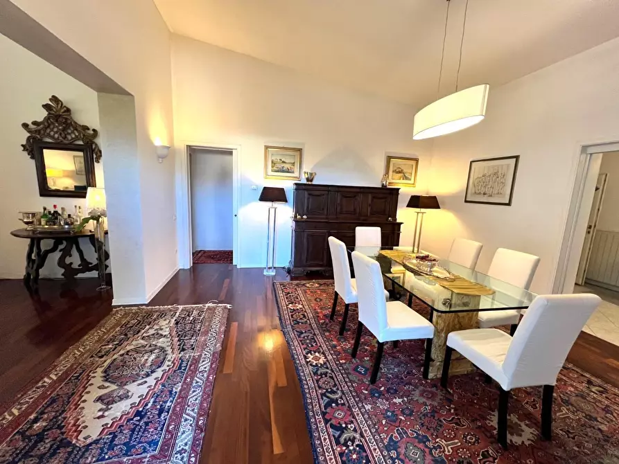 Immagine 2 di Villa in vendita  a Montelupo Fiorentino