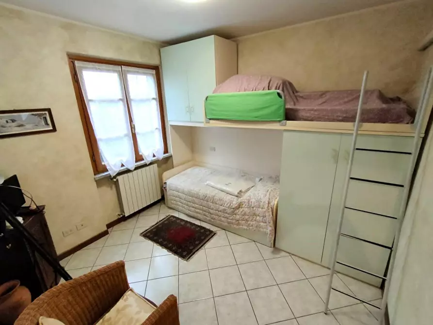 Immagine 6 di Appartamento in vendita  a Massa