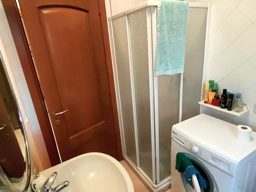 Immagine 7 di Appartamento in vendita  a Massa