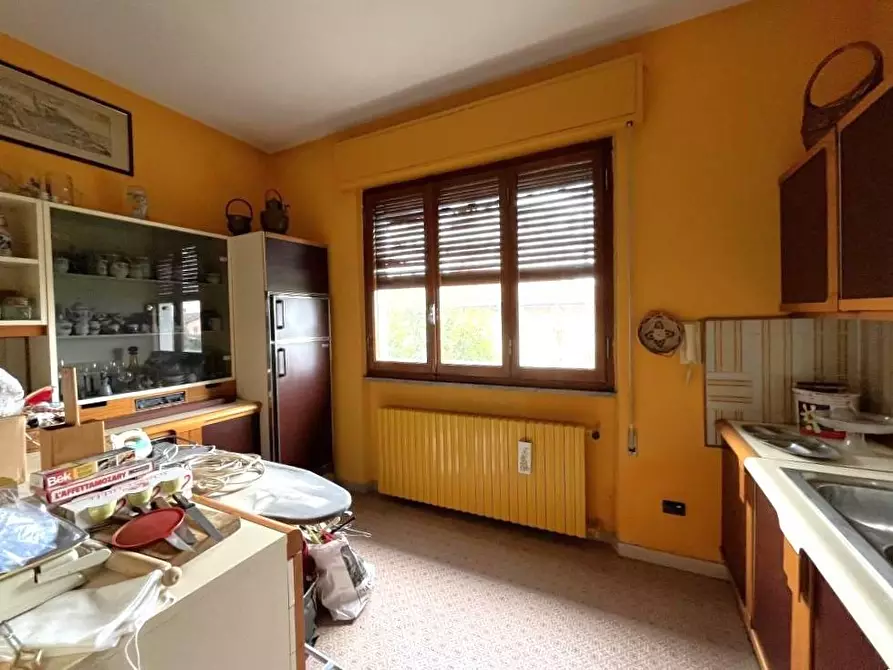 Immagine 18 di Villa in vendita  a Seravezza