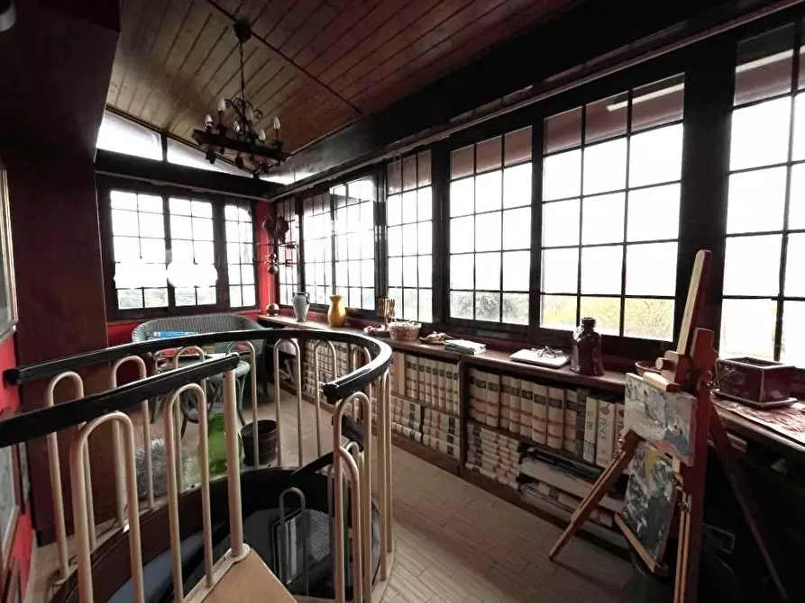 Immagine 17 di Villa in vendita  a Seravezza