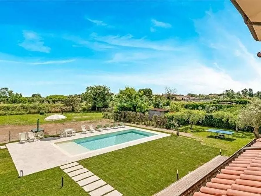 Immagine 3 di Villa in affitto  a Pietrasanta