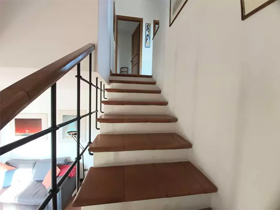 Immagine 37 di Villa in affitto  a Pietrasanta