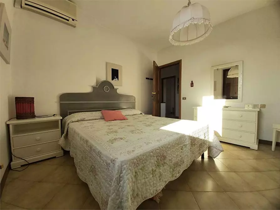 Immagine 24 di Villa in affitto  a Pietrasanta