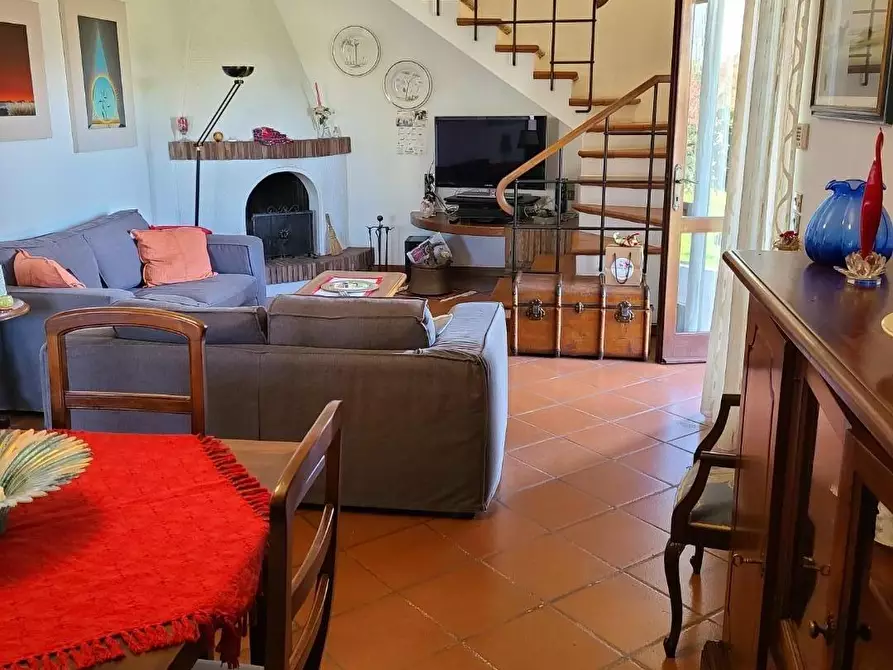 Immagine 9 di Villa in affitto  a Pietrasanta