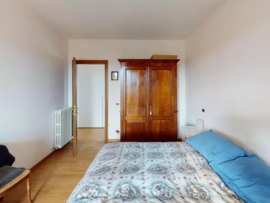 Immagine 30 di Villa in vendita  a Vecchiano