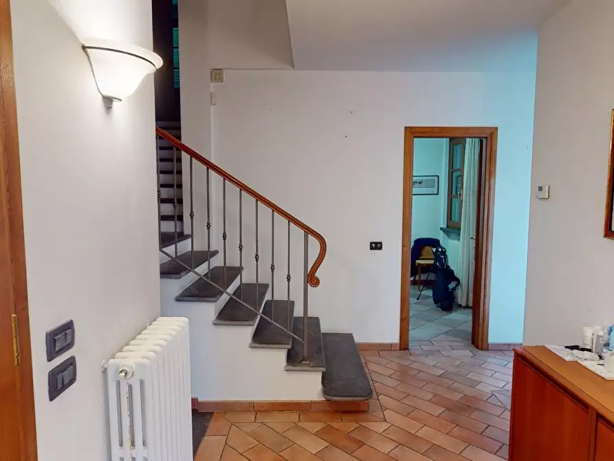 Immagine 9 di Villa in vendita  a Vecchiano