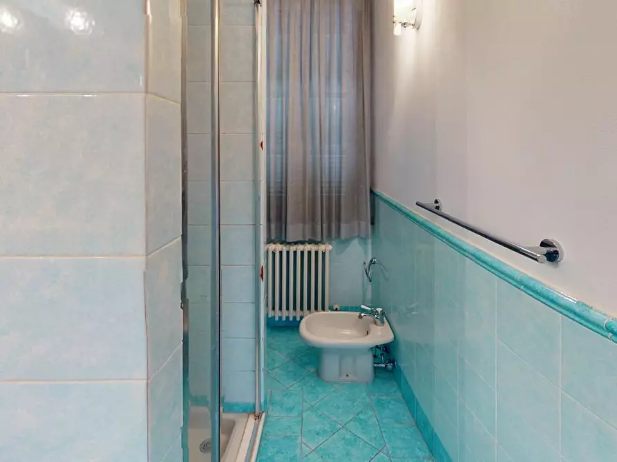 Immagine 27 di Villa in vendita  a Vecchiano